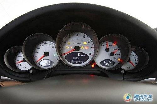 冤家路窄 日产GTR对比保时捷911 Turbo