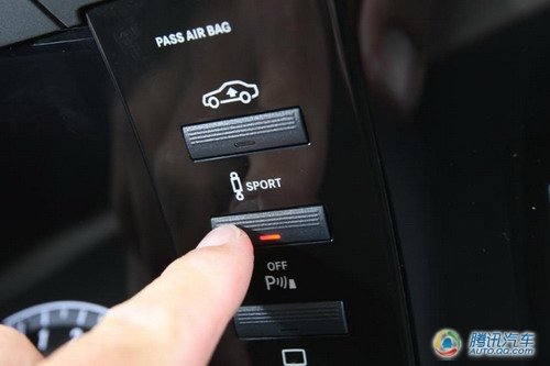加长豪华的碰撞 宝马750Li对比奔驰S500