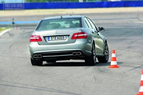 三枪对决 评测Panamera、E63 AMG、RS6