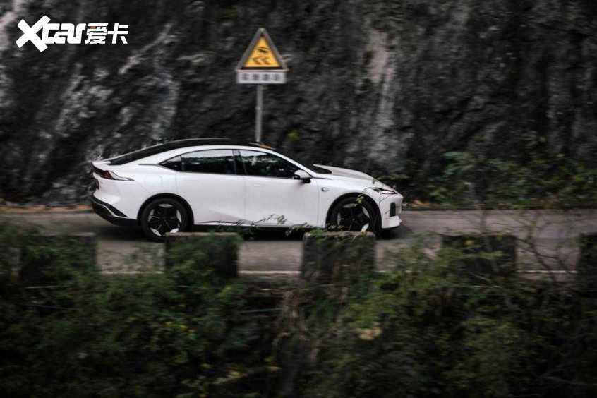深蓝汽车