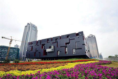 大夫山森林公園 廣東省博物館新館位於廣州市珠江新城的新城區中心