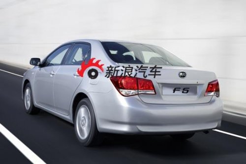 比亚迪F5的尾部与上海通用新车科鲁兹极其相似