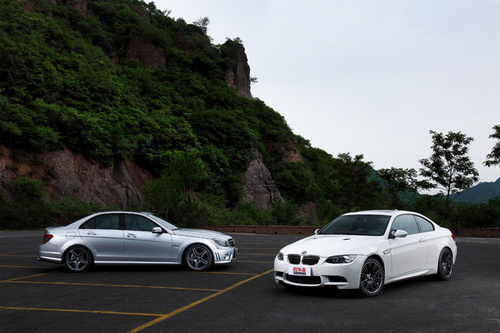 奔驰C63 宝马M3