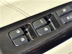 长安 长安汽车 逸动eado 2012款 1.6l at 尊贵型