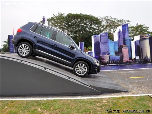 大众 大众(进口) tiguan 2012款 2.0tsi 豪华版