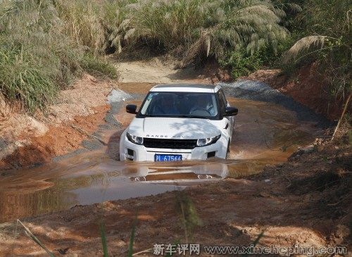 路虎揽胜极光