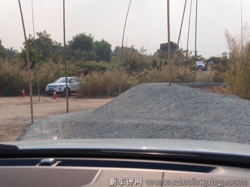 路虎揽胜极光