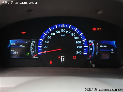 比亚迪 比亚迪 比亚迪g6 2011款 1.5ti 手动尊贵型