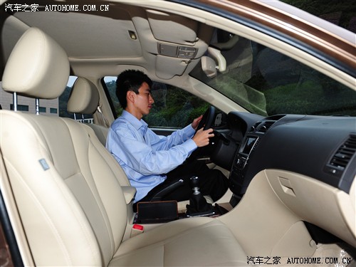 比亚迪 比亚迪 比亚迪g6 2011款 1.5ti 手动尊贵型