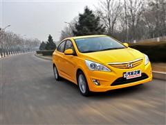 现代 北京现代 瑞纳 2010款 1.4 gls at豪华型