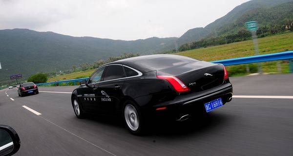 XJ