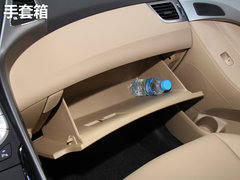 北京现代  朗动 1.8 DLX AT