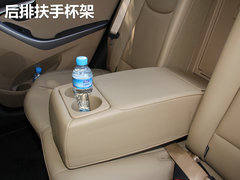 北京现代  朗动 1.8 DLX AT