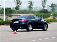 汽车之家 铃木(进口) 凯泽西 2010款 2.4l四驱豪华版