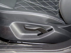西雅特  Leon 2.0TSI DSG