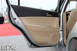 抢先实拍图解华晨中华H320