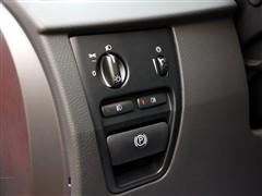 纯正“瑞典红”小试沃尔沃XC90运动版 汽车之家
