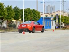 丰田丰田(进口)丰田862013款 自动基本型