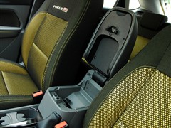 汽车之家 长安福特 福克斯 09款两厢2.0 MT运动型