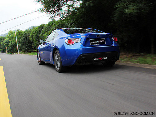 Keep calm and smiling 试驾斯巴鲁BRZ
