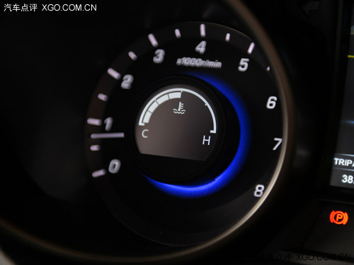 争做自主SUV新标杆 试驾长安CS75 2.0L