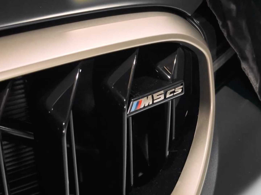 宝马M5 CS车型预告图 将于近期正式发布