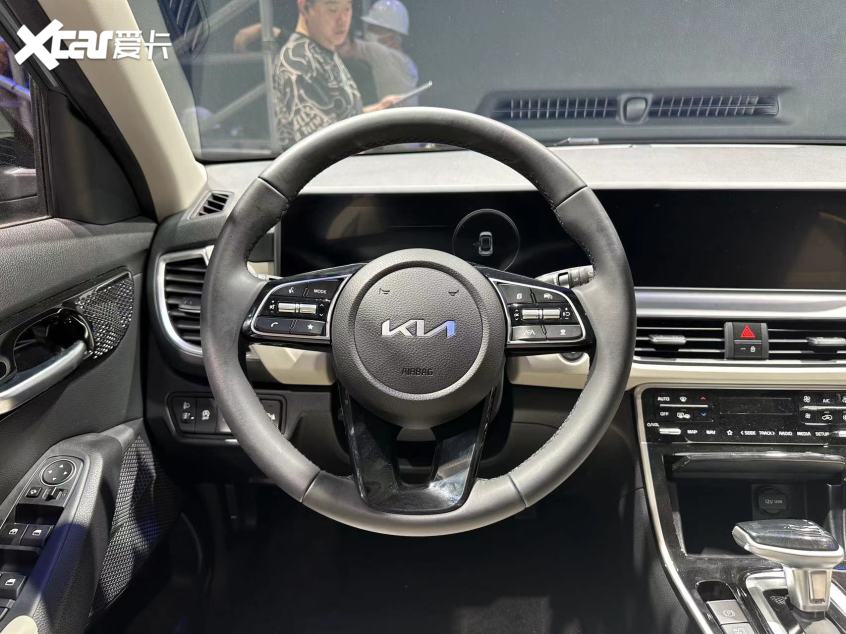 起亚全新紧凑型SUV——赛图