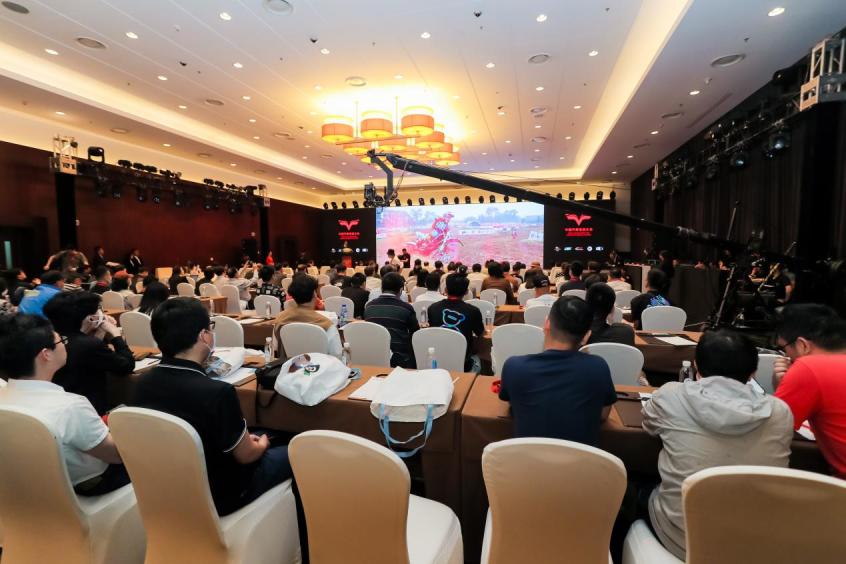 汽摩大会;汽车文化节;大庆赛车小镇;漂移;摩托车